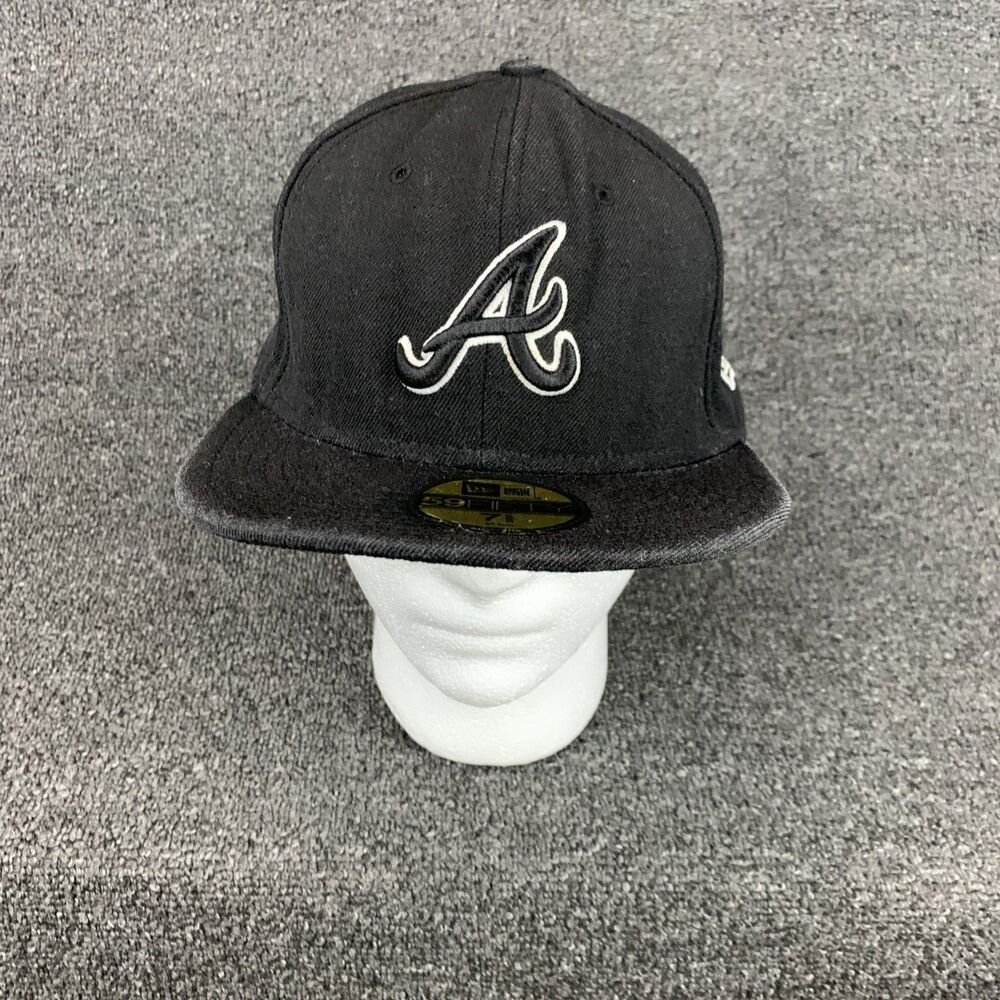 New Era MLB Atlanta Braves 59Fifty Heart Hat Size 7 5/8 Black Embroidered